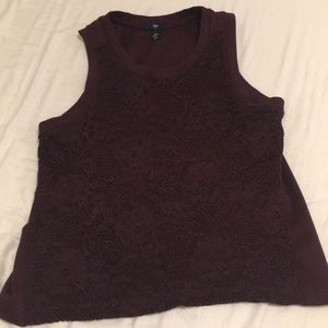 Gap sleeveless shirt.